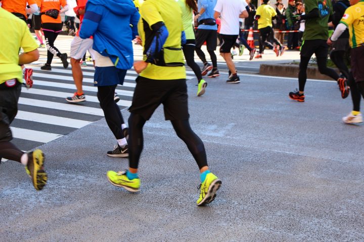 マラソンシューズ
